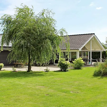 Casa de Férias 5 Star In Idestrup Bøtø By