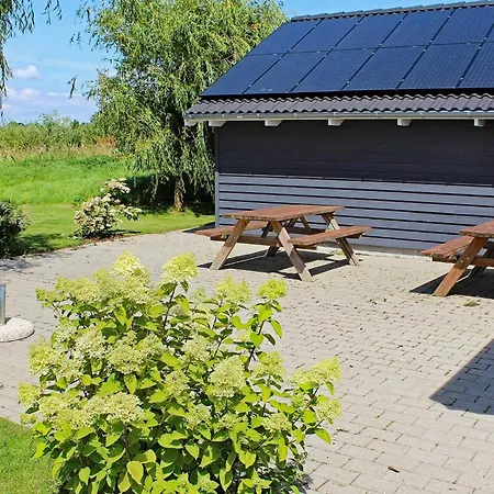 5 Star In Idestrup *