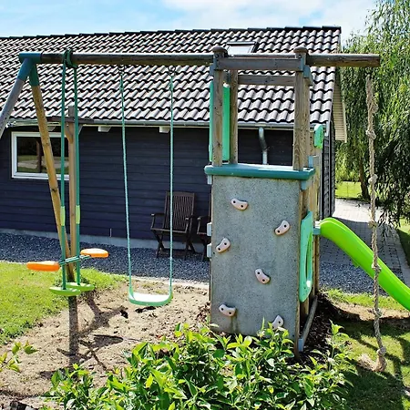 Luxury Retreat With - By Traum