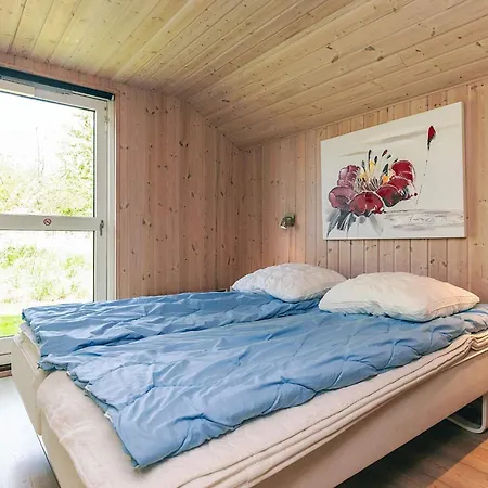 5 Star In Idestrup Bøtø By