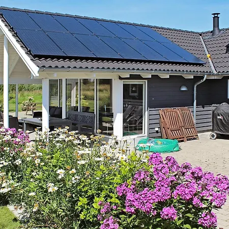 5 Star In Idestrup Bøtø By
